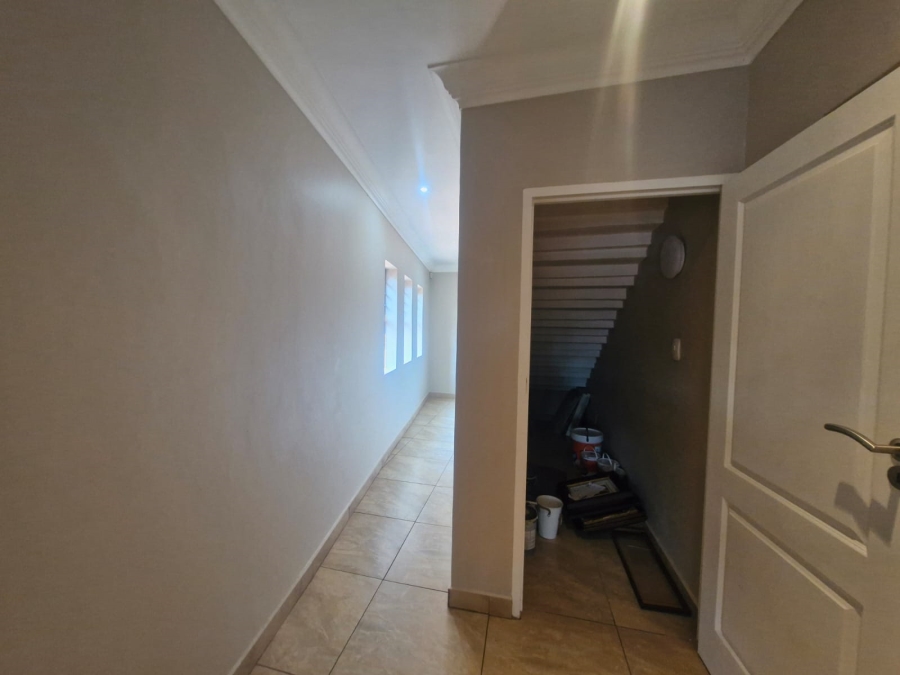 5 Bedroom Property for Sale in Kathu Northern Cape